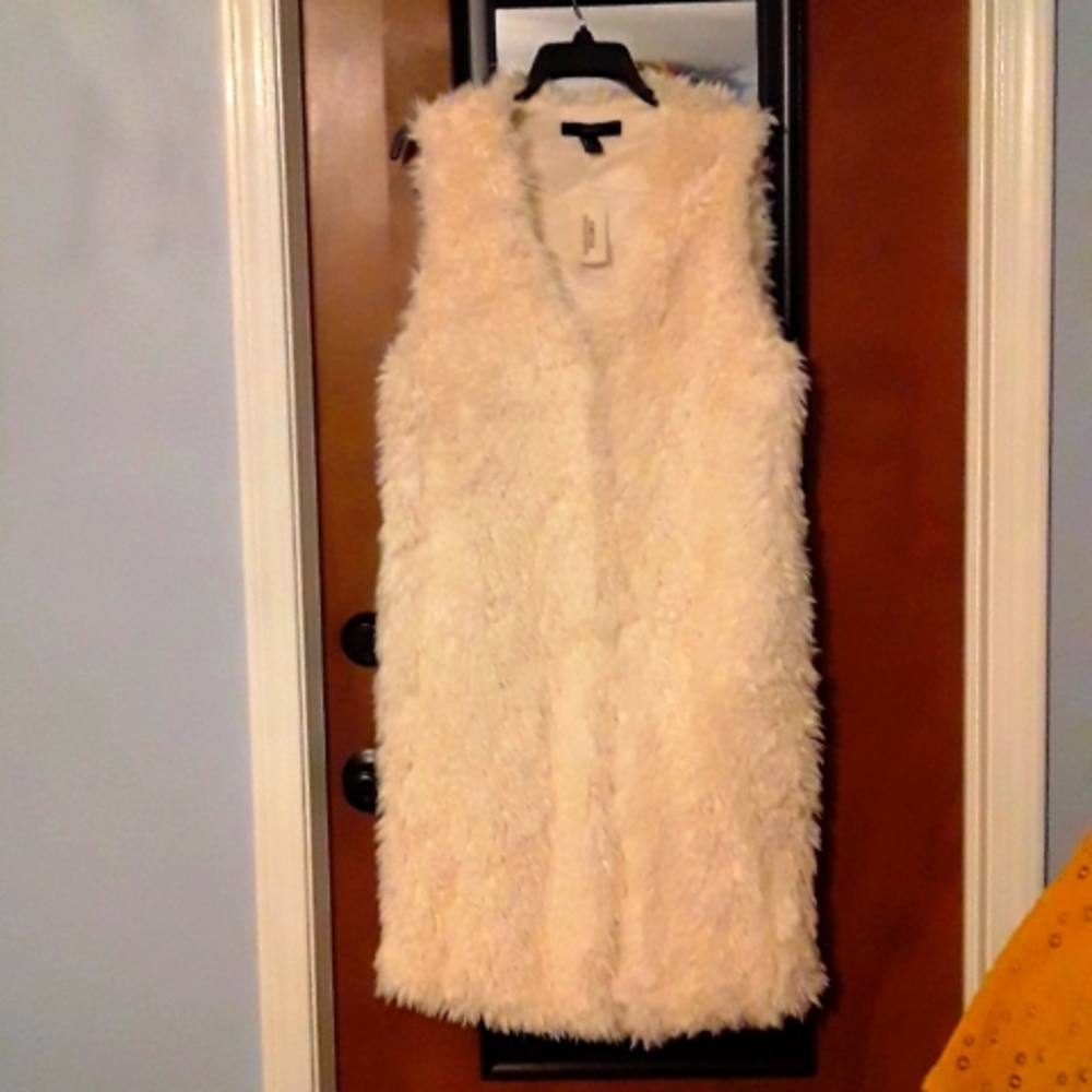 Forever 21 faux fur maxi vest snow queen frozen